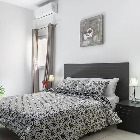Modern Apt. Close To The Square St. Paul's Bay Exterior foto
