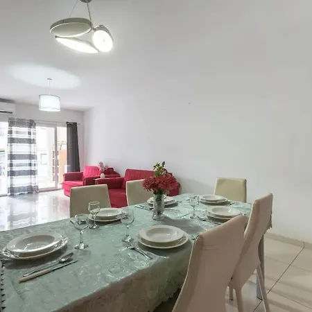 Modern Apt. Close To The Square St. Paul's Bay Exterior foto