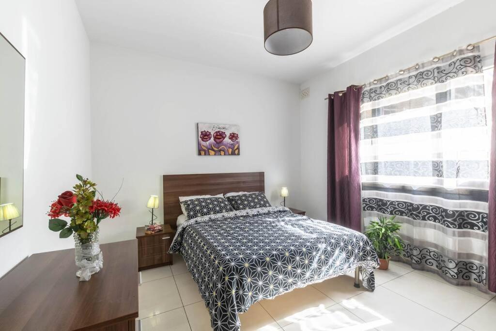 Modern Apt. Close To The Square St. Paul's Bay